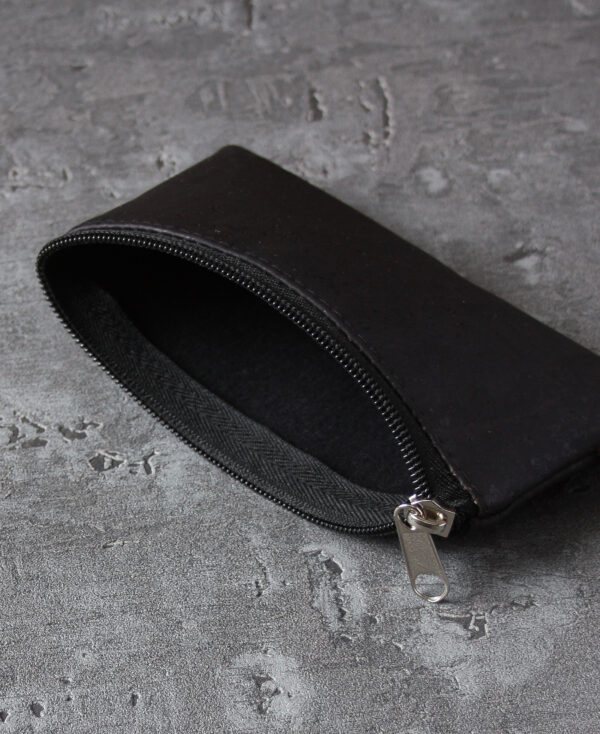 Kryzysówka księżycówka z korka - czerń