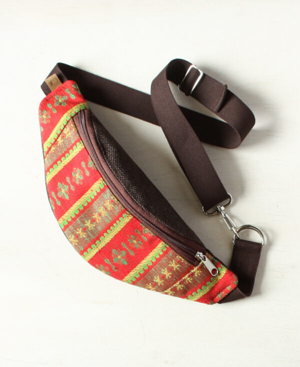 Nerka mini- etniczne paski