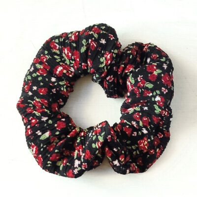 joanka-akcesoria-upcykling-frotka-scrunchie-0-2 Gumka do włosów - babciuszka "Hela"